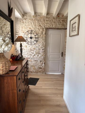 Ménilles (27120) Charmante maison en pierres dans petit hameau tranquille