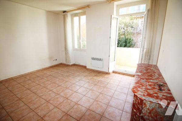 Appartement T2 de 44m2 (Carrez) avec balcon, en plein coeur du Camas (5e)