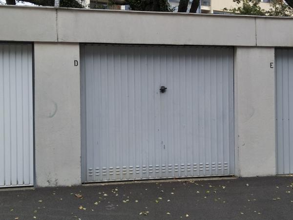 GARAGE 16 m2 - LE BOUSCAT JEAN JAURES / RAVEZIE
