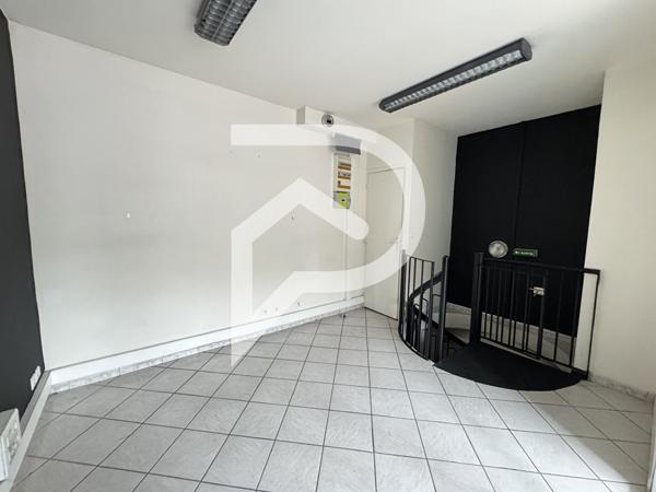 Local commercial 2 pièces 48.31 m2