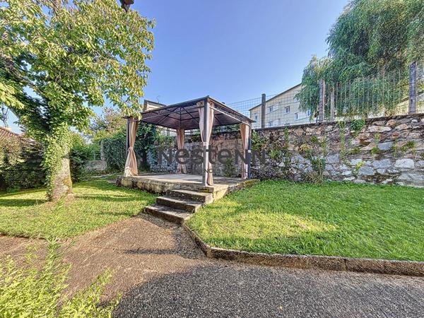 Maison Pierre Buffière 5 pièce(s) 85 m2, jardin, garage, 3 chambres, piscine