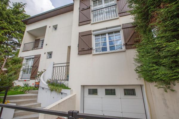 Surface habitable généreuse, terrain de 542 m², fort potentiel d’aménagement