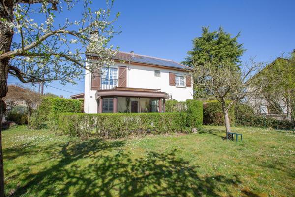 Surface habitable généreuse, terrain de 542 m², fort potentiel d’aménagement