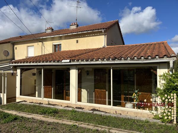 Pavillon à étage sur PARTHENAY