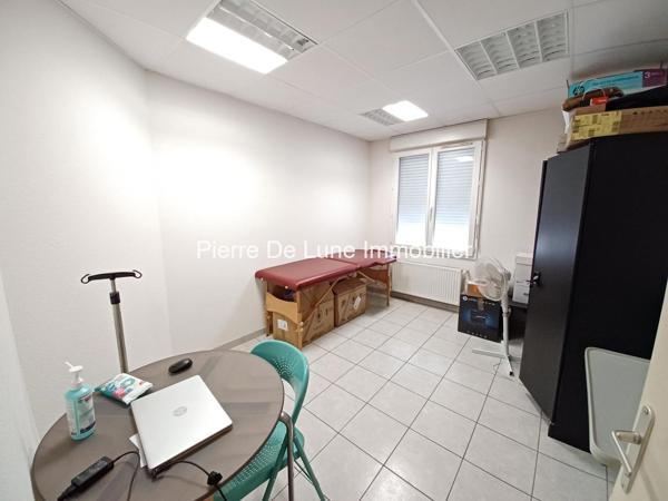 Bureau À louer 4 pièce(s) 56 m²