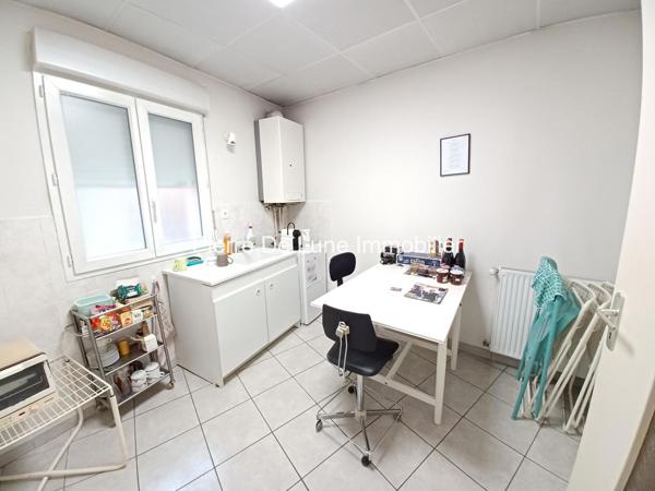 Bureau À louer 4 pièce(s) 56 m²