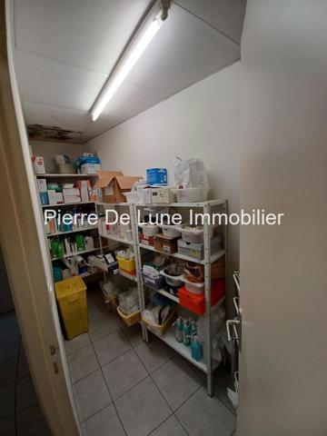 Bureau À louer 4 pièce(s) 56 m²