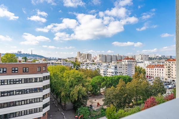 Appartement – 5 pièces – 105 m² – Etage élevé – Cave – Stationnement – Lyon 6