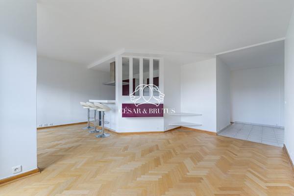 Appartement – 5 pièces – 105 m² – Etage élevé – Cave – Stationnement – Lyon 6