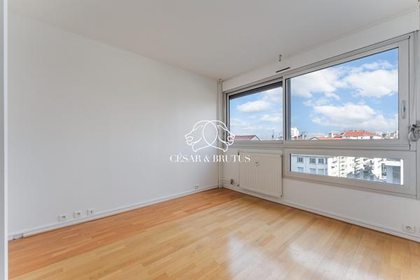 Appartement – 5 pièces – 105 m² – Etage élevé – Cave – Stationnement – Lyon 6