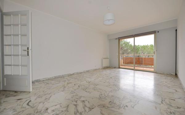 Appartement à louer    1 pièce • 51,38 m2 Grasse