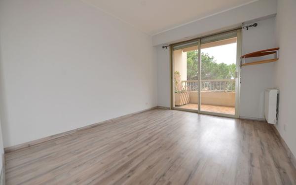 Appartement à louer    1 pièce • 51,38 m2 Grasse