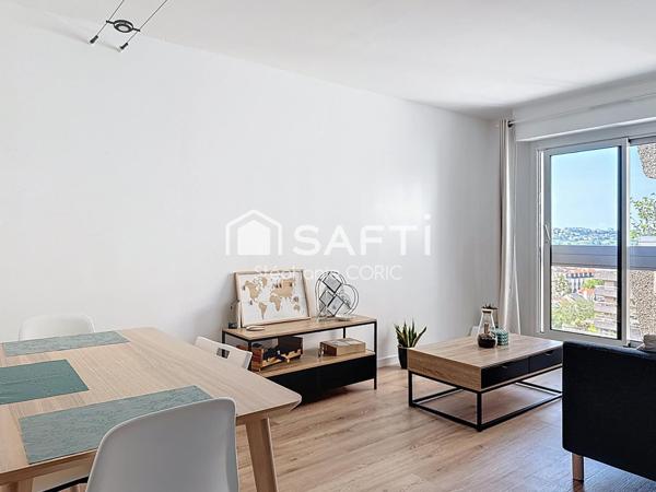 HYPER CENTRE-VILLE - CALME - LUMINEUX - REFAIT A NEUF