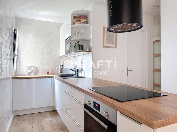 HYPER CENTRE-VILLE - CALME - LUMINEUX - REFAIT A NEUF