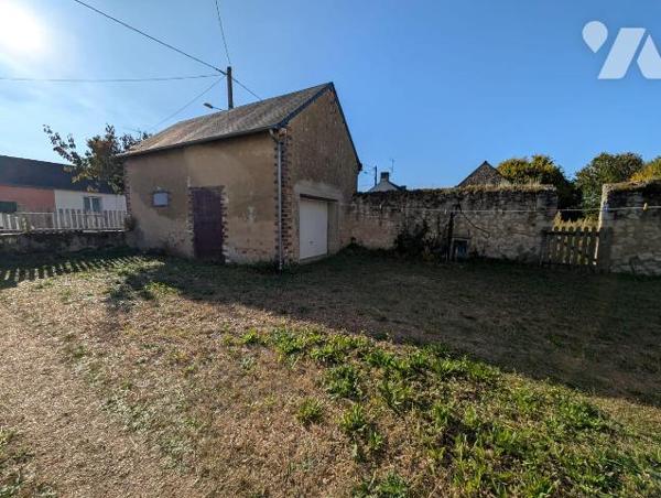 À Vendre - Maison Bourgeoise Divisée en 2 Appartements - Le Lude (Sarthe)
Idéalement située, p...