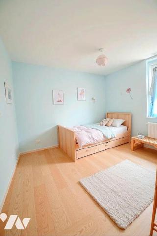 À Vendre - Maison Bourgeoise Divisée en 2 Appartements - Le Lude (Sarthe)
Idéalement située, p...