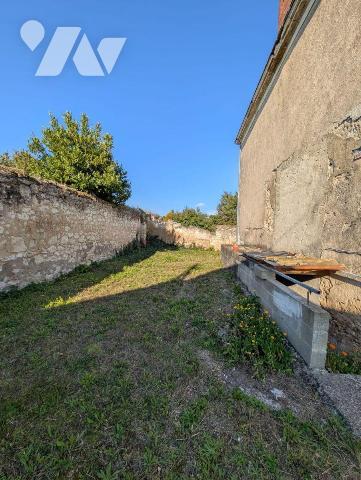 À Vendre - Maison Bourgeoise Divisée en 2 Appartements - Le Lude (Sarthe)
Idéalement située, p...