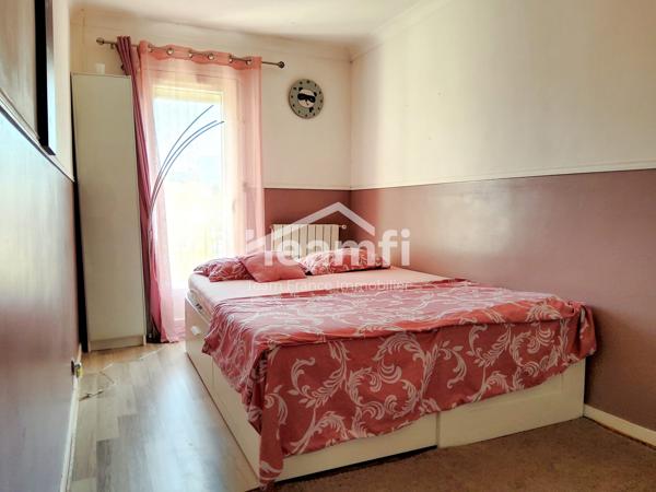 Maison mitoyenne 1 côté à vendre, 5 pièces - Élancourt 78990