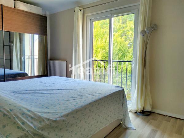 Maison mitoyenne 1 côté à vendre, 5 pièces - Élancourt 78990