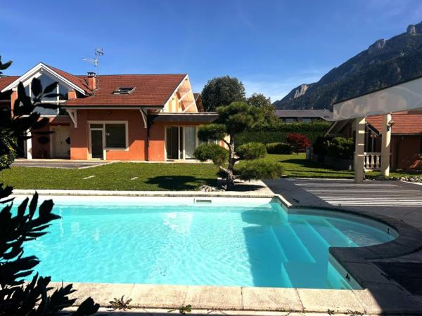 Vente / Villa à Saint-Pierre-en-Faucigny (74800)