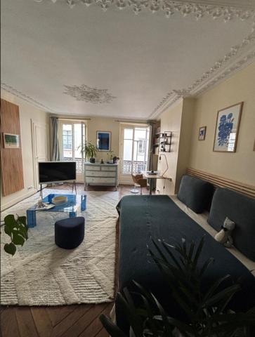 STUDIO MEUBLE - PARIS 11