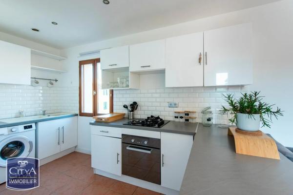 Appartement à vendre 2 pièces 46.7m² Marignane (13700)