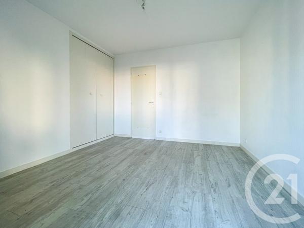 Appartement F5 à vendre  5 pièces - 119,78 m2 LES SABLES D OLONNE - 85
