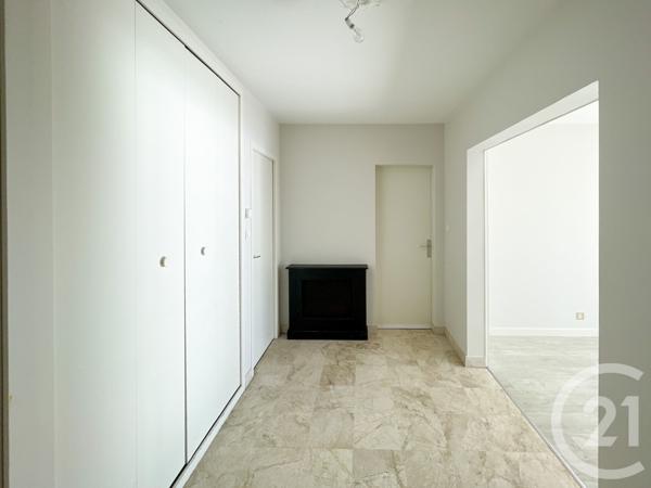 Appartement F5 à vendre  5 pièces - 119,78 m2 LES SABLES D OLONNE - 85