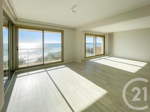 Appartement F5 à vendre  5 pièces - 119,78 m2 LES SABLES D OLONNE - 85