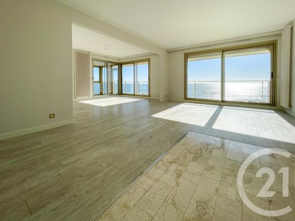 Appartement F5 à vendre  5 pièces - 119,78 m2 LES SABLES D OLONNE - 85