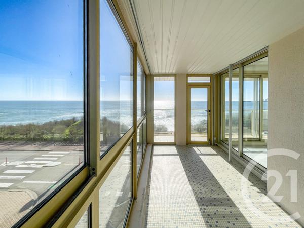 Appartement F5 à vendre  5 pièces - 119,78 m2 LES SABLES D OLONNE - 85