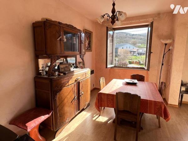 Ensemble de 2 appartements à rénover