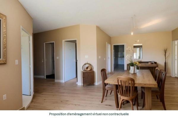 Dpt Charente (16), à vendre CHATEAUNEUF SUR CHARENTE Bâtiment