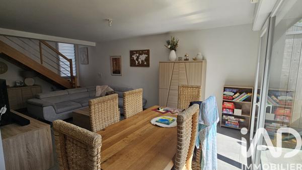 Location maison 4 pièces 82,81 m² Laval