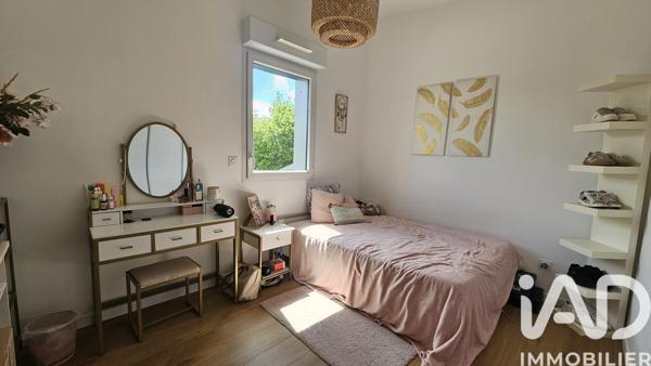 Location maison 4 pièces 82,81 m² Laval