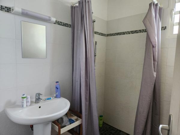 Maison à louer 1 275 € CC STE ROSE 4 p 90 m² DPE A
