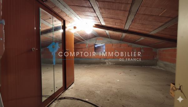 Maison
                                                                                                                                                                                                                                                                                                                        6 pièce(s)                                                                                                                                                                                                          5 chambre(s)                                                                                                                                                                                                          139  m²