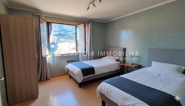 Maison
                                                                                                                                                                                                                                                                                                                        6 pièce(s)                                                                                                                                                                                                          5 chambre(s)                                                                                                                                                                                                          139  m²