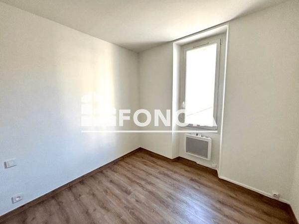 Location Appartement 2 pièces 27.5 m² - 365 AVENUE DE LA RESISTANCE Toulon 83000