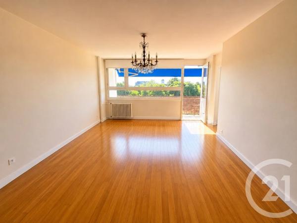 Appartement T3 à vendre  3 pièces - 62,29 m 2   LAGORD  - 17