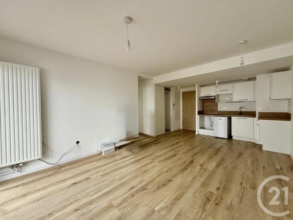 Appartement T3 à vendre  3 pièces - 62,29 m 2   LAGORD  - 17