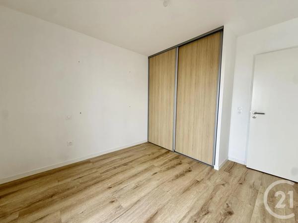 Appartement T3 à vendre  3 pièces - 62,29 m 2   LAGORD  - 17