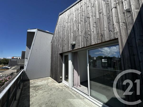 Appartement T3 à vendre  3 pièces - 62,29 m 2   LAGORD  - 17