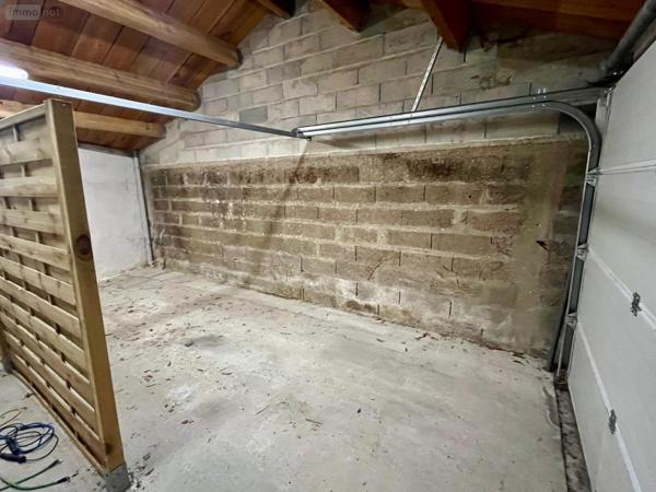 Garage - Parking à vendre à Challans en Vendée (85300), ref : 998/M/2318-85092