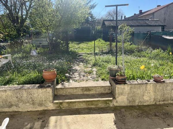 Immeuble à vendre |  Saint-Jean-d'Angély |  189 m²