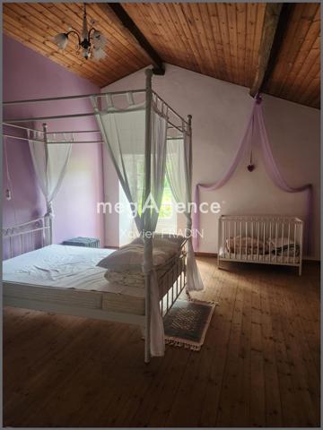 Maison à Cholet, 49300 - 6 pièces 164m²