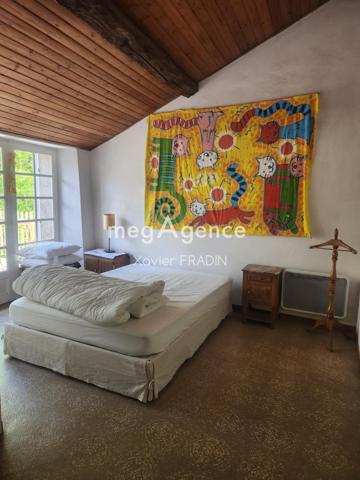 Maison à Cholet, 49300 - 6 pièces 164m²