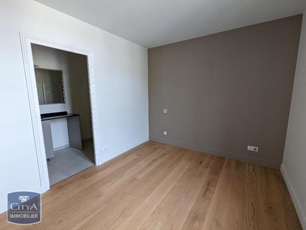 Appartement à louer 2 pièces 42.16m²