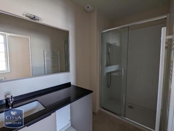 Appartement à louer 2 pièces 42.16m²