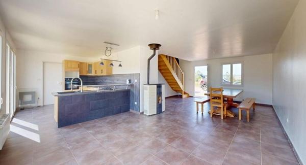 Pavillon 114 m², 5 chambres, terrain 2352 m², Ménil Hubert sur Orne